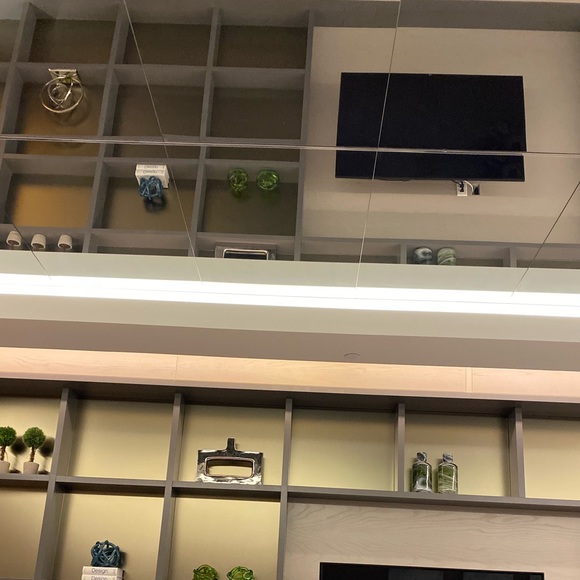 Meet your Posher, Mariam - Picture 1 of 1